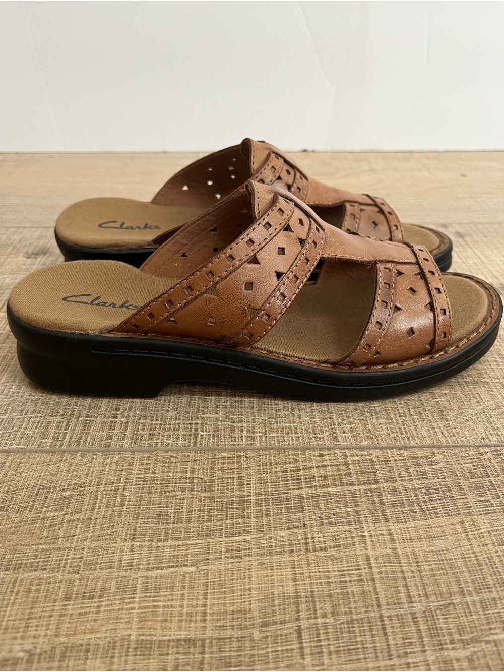 Clarks Women's Laser Cut Leather Slip On Sandals Size 6 Neutral Open Toe Western